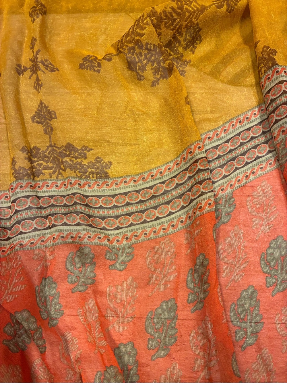 Guarisco Spa Italy 100% Silk Mixed Print Lightweight Sheer Scarf Wrap 26”x69” - Picture 10 of 10